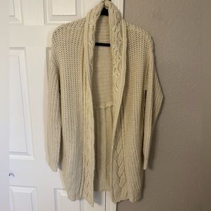 Cream sweater with pockets, Kimchi Blue, size Medium